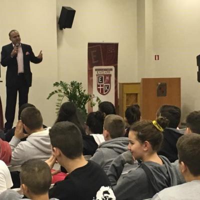 Το μέλλον των ΜικροΜεσαίων Επιχειρήσεων - Διάλεξη στο ΙΕΚ Όμηρος - 21_11_2016