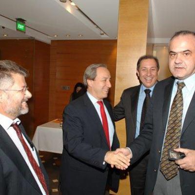 Gevmata Ergasias Alogoskoufis 2